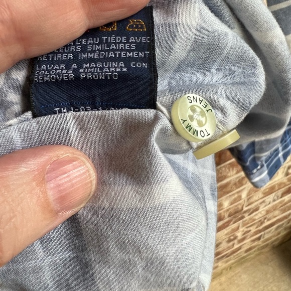 Y2K Tommy Jeans all over logo/name print button up long sleeve shirt - Picture 3 of 5